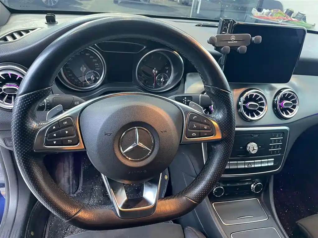 Mercedes-Benz CLA 2018 — фото 9