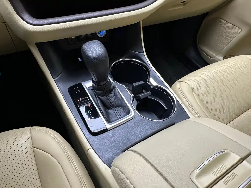 Toyota Highlander 2020 — фото 14