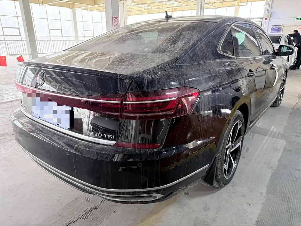Volkswagen Passat 2023 — фото 20
