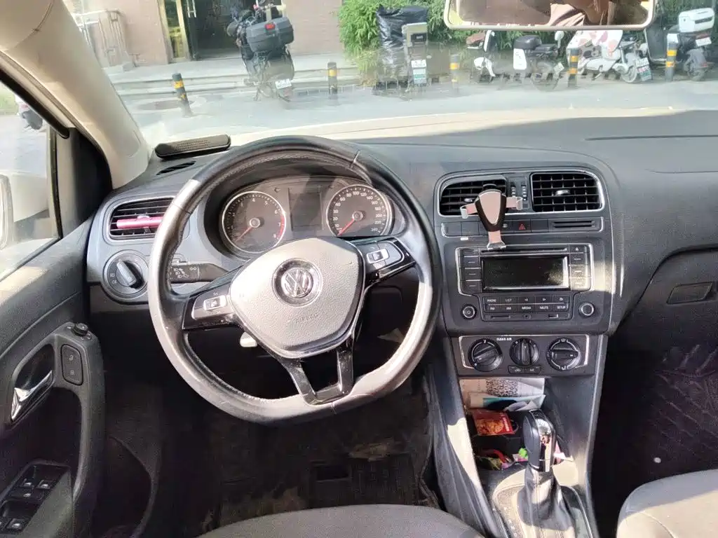 Volkswagen Polo 2016