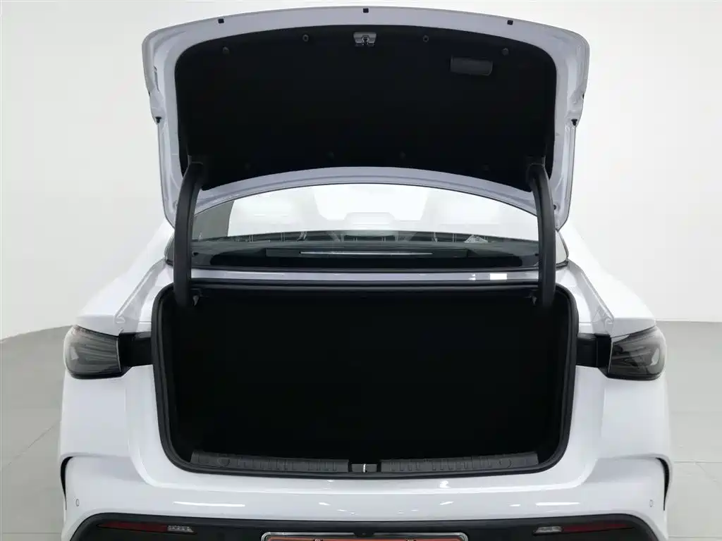 BYD Seal 06 2025 — фото 16