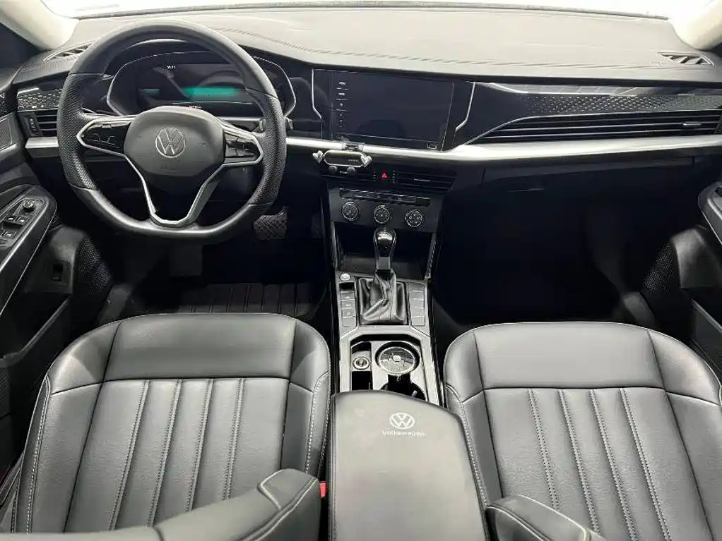 Volkswagen Passat 2023 — фото 15