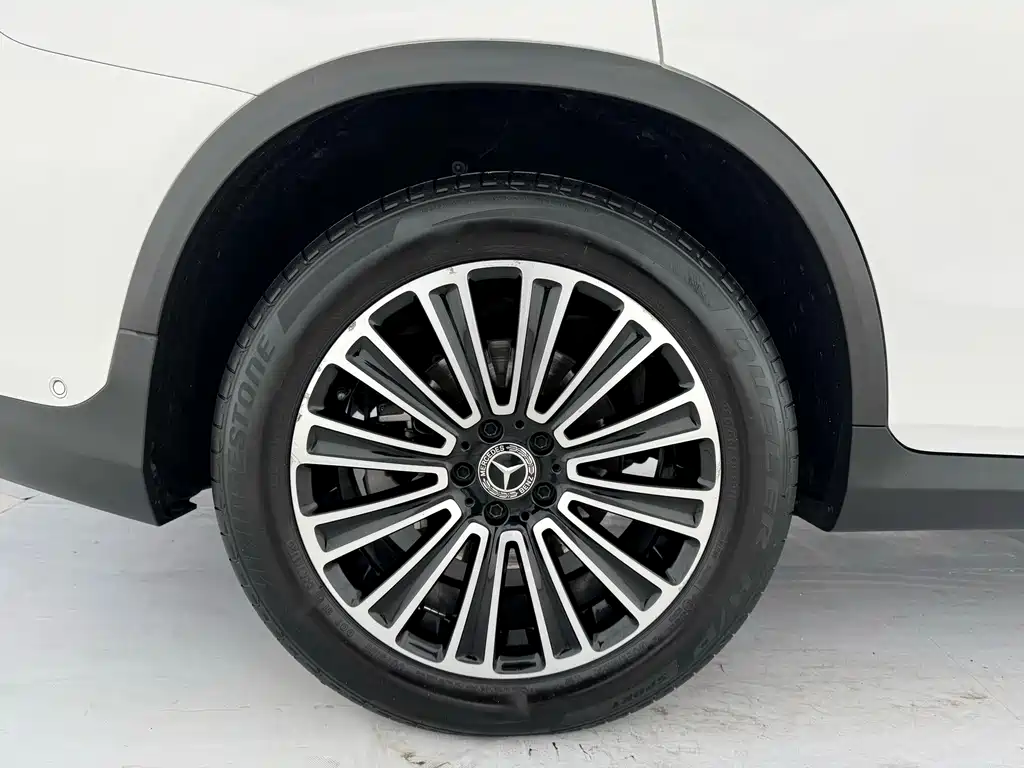 Mercedes-Benz GLC 2018 — фото 16