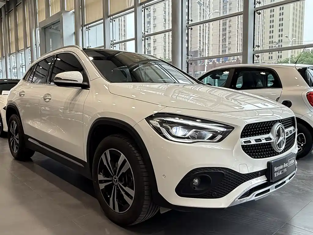 Mercedes-Benz GLA 2023 — фото 3