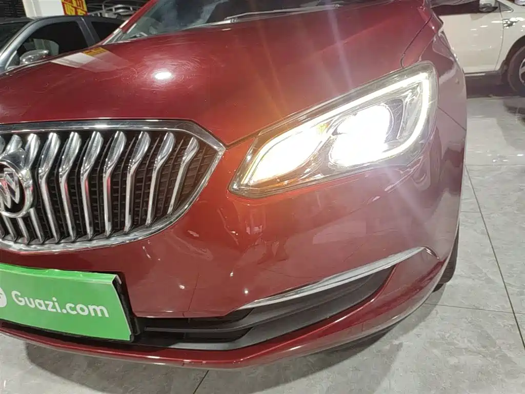 Buick Excelle 2015 — фото 24