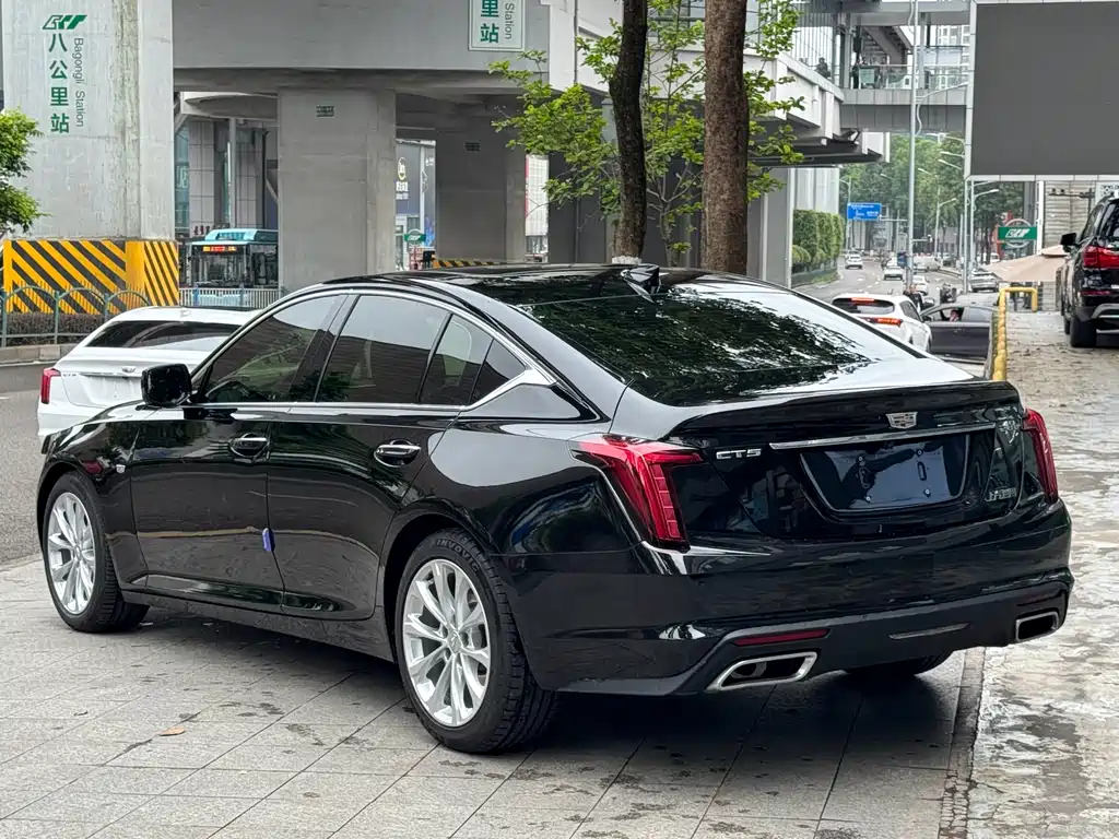 Cadillac CT5 2023 — фото 19