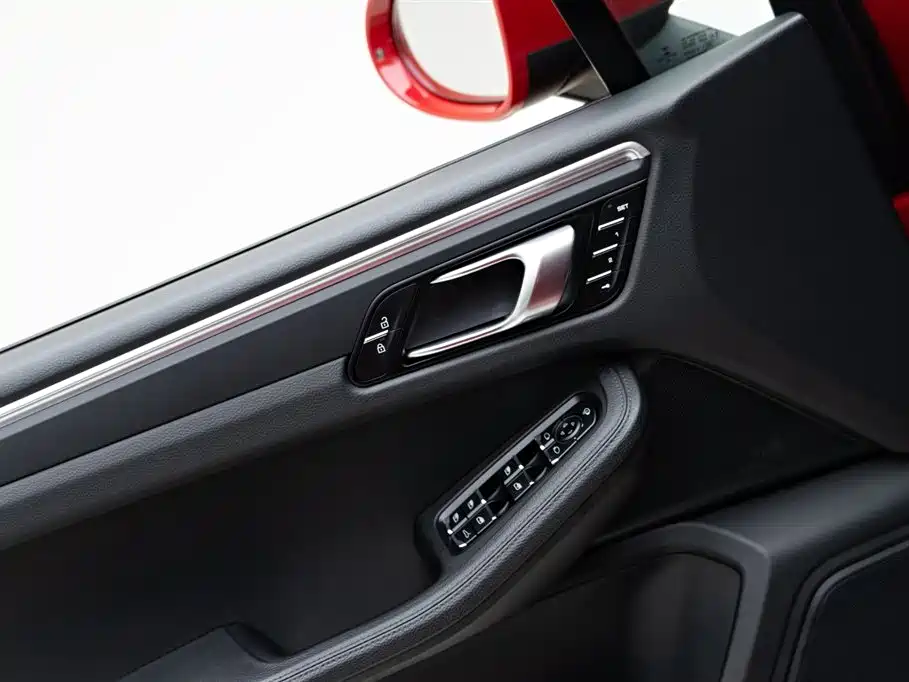 Porsche Macan 2020 — фото 15