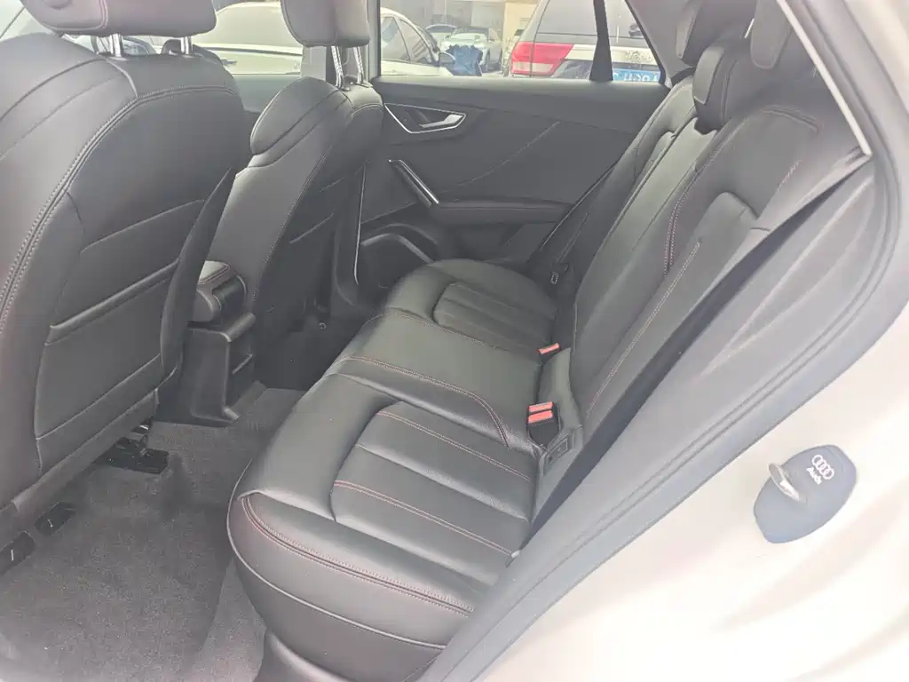 Audi Q2L 2022