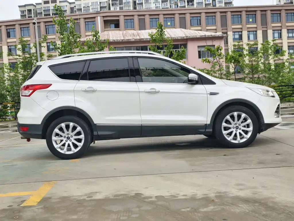 Ford Kuga 2014 — фото 5