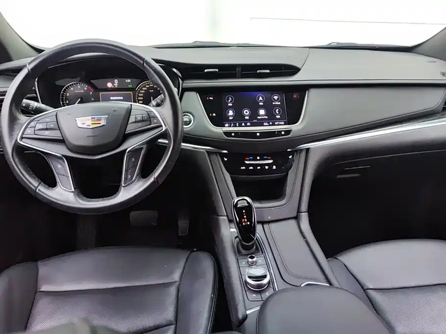 Cadillac XT5 2020 — фото 12
