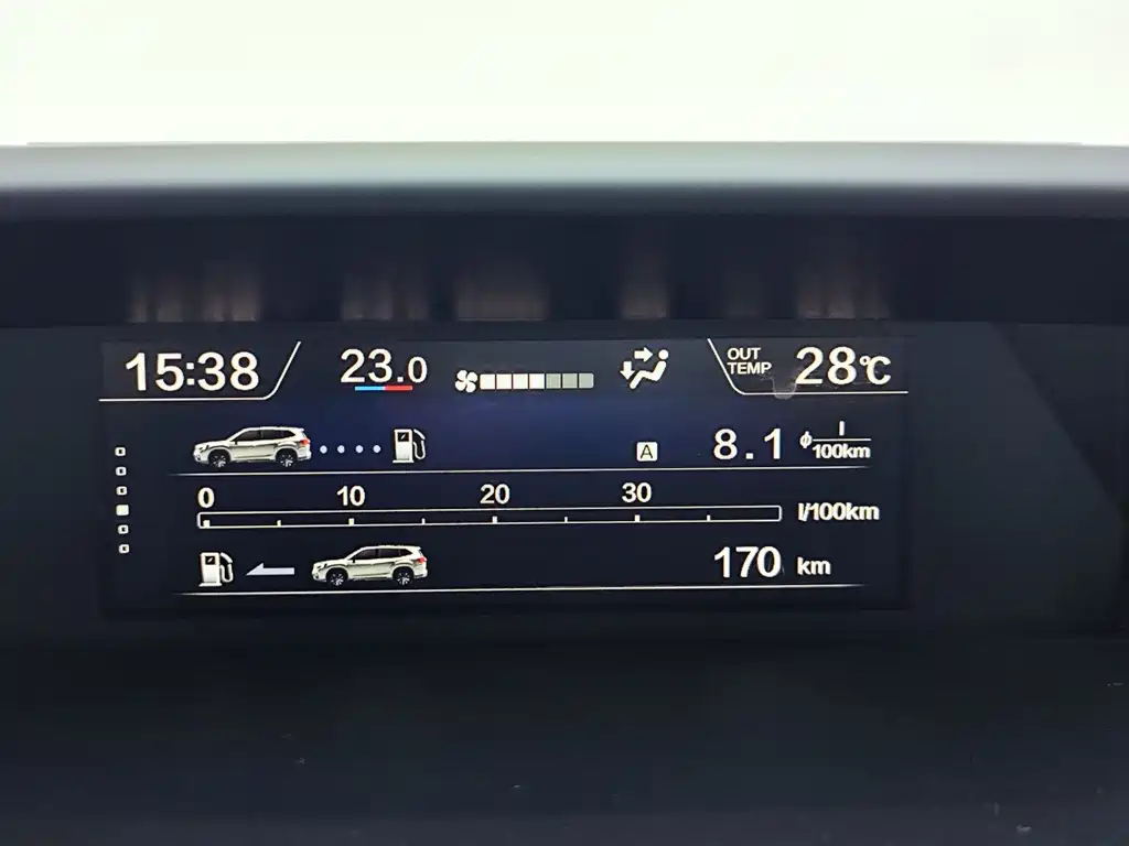 Subaru Forester 2022 — фото 12