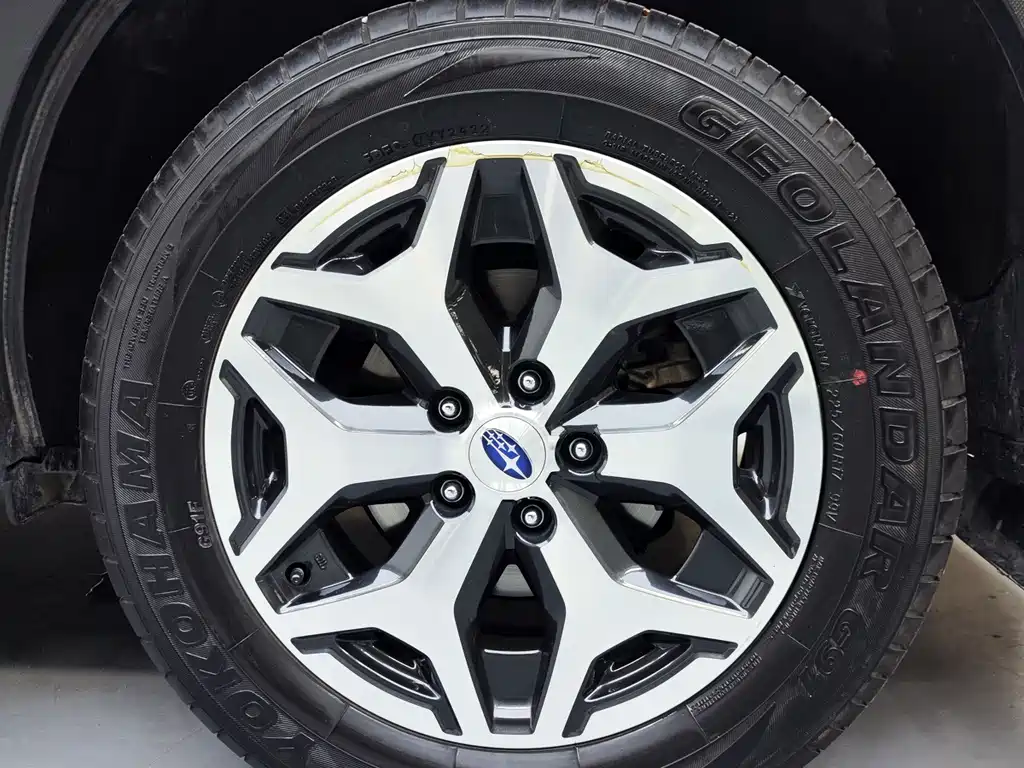 Subaru Forester 2022 — фото 18