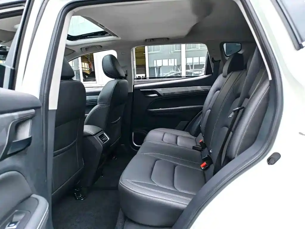 Geely Vision X6 2024