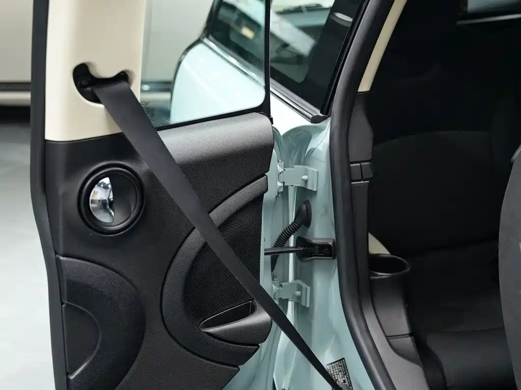 MINI Clubman 2012 — фото 12