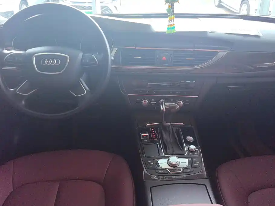 Audi A6L 2014 — фото 12