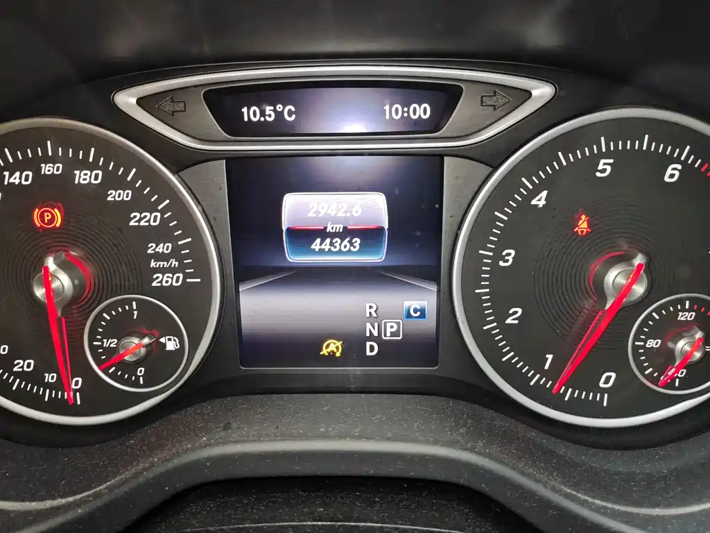 Mercedes-Benz A-Class 2017 — фото 12