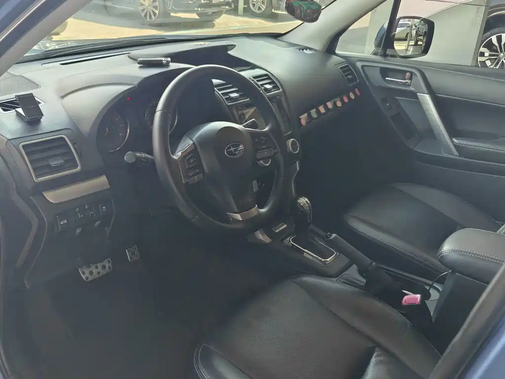 Subaru Forester 2015