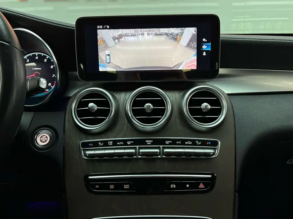 Mercedes-Benz GLC 2020 — фото 13