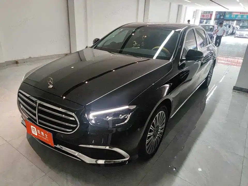 Mercedes-Benz E-Class 2023 — фото 1
