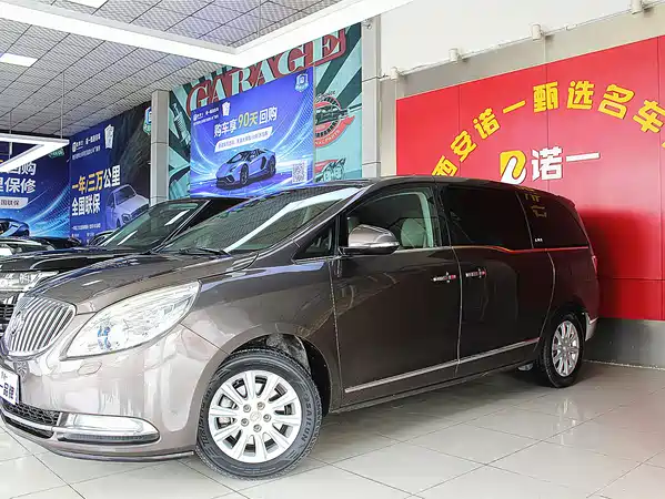 Buick GL8 2013