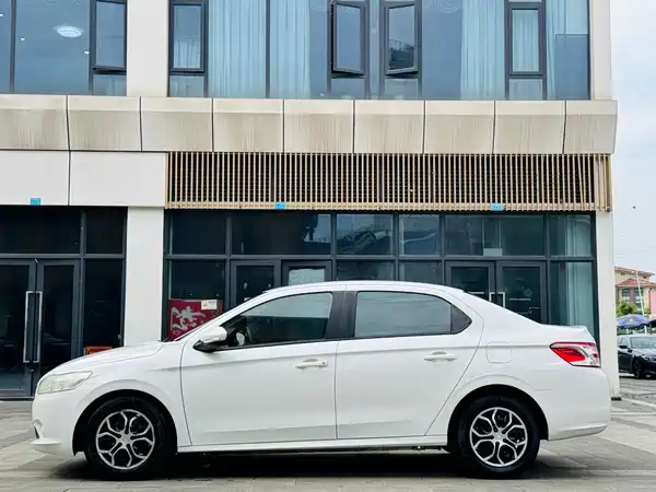 Peugeot 301 2016