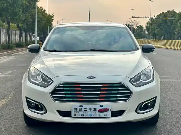 Ford Escort 2019