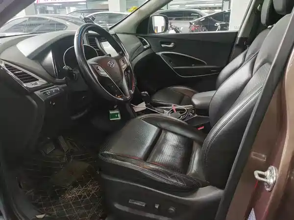 Hyundai Santa Fe 2013