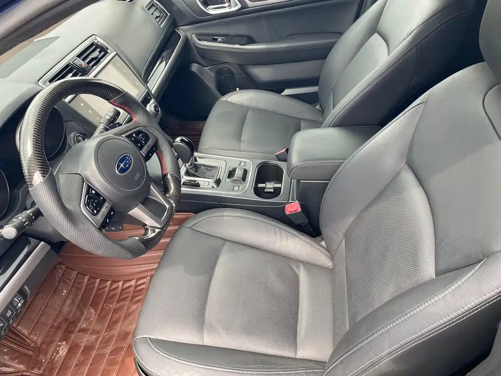 Subaru Outback 2017 — фото 4