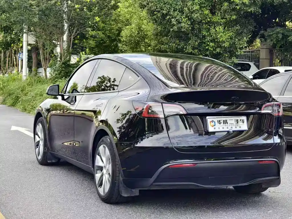 Tesla Model Y 2022 — фото 6