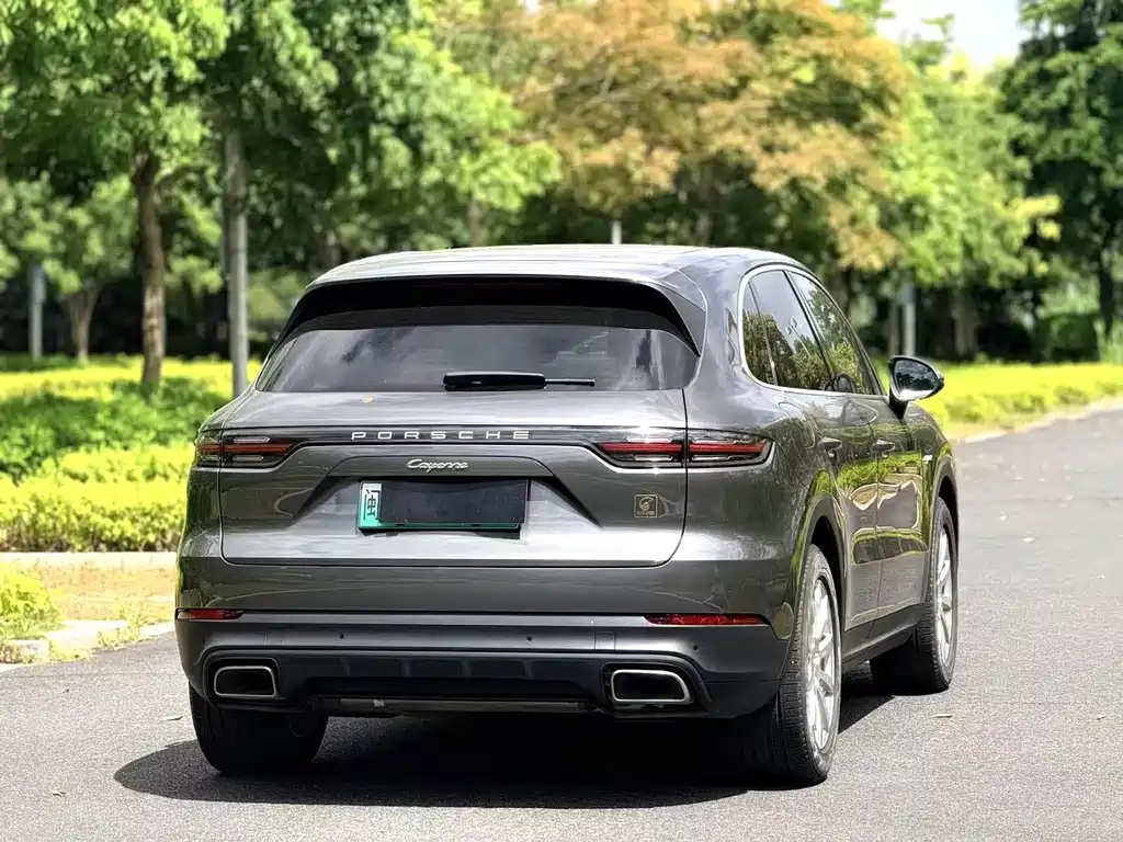 Porsche Cayenne New Energy 2021 — фото 9