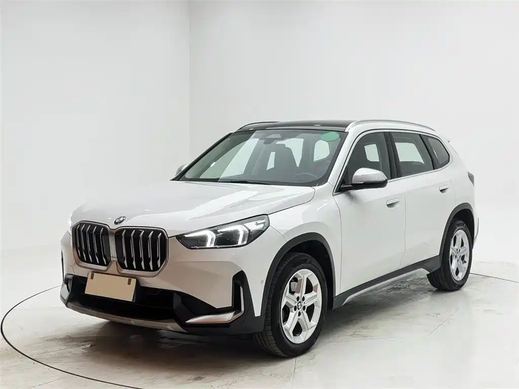 BMW X1 2023 — фото 1