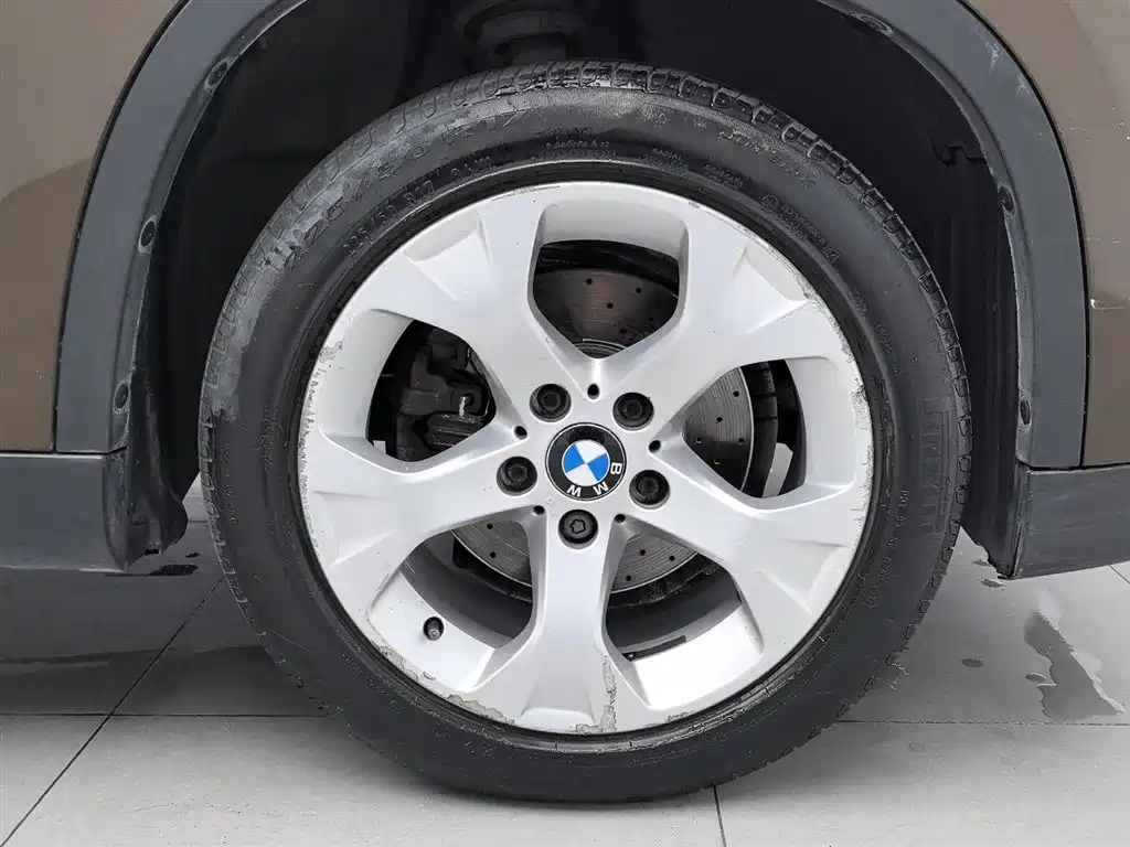 BMW X1 2012 — фото 17