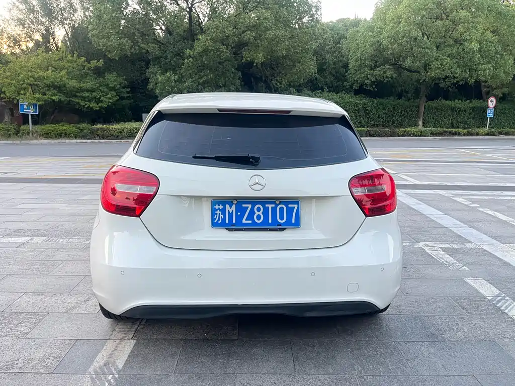 Mercedes-Benz A-Class 2015