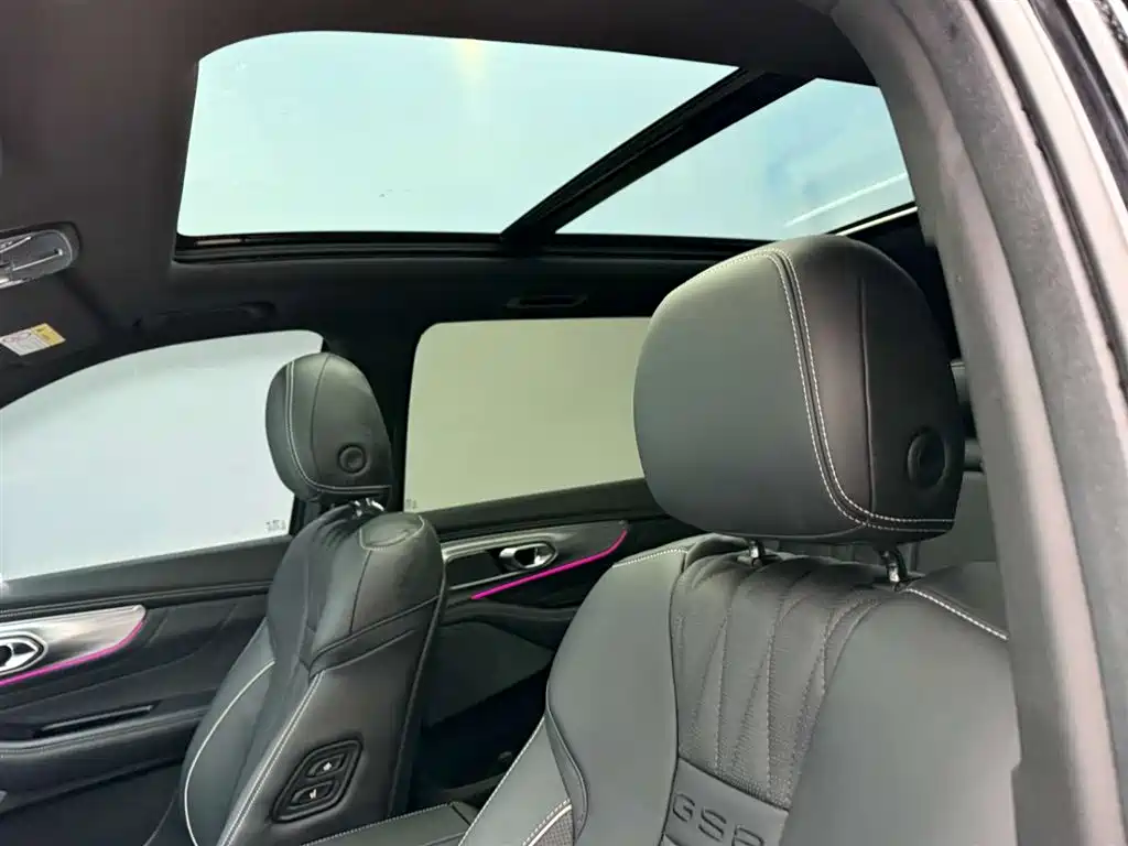 GAC Trumpchi GS8 2022 — фото 16
