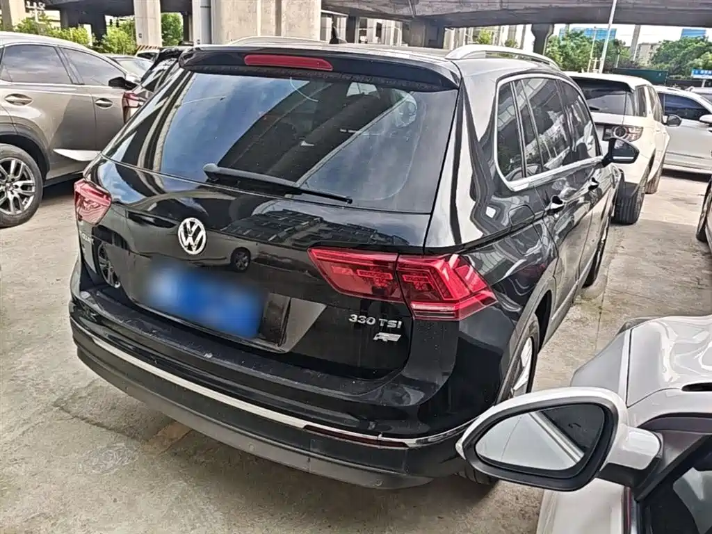 Volkswagen Tiguan 2017 — фото 7