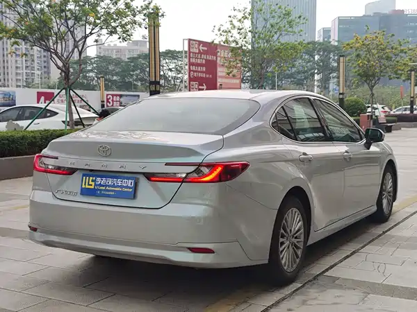 Toyota Camry 2025