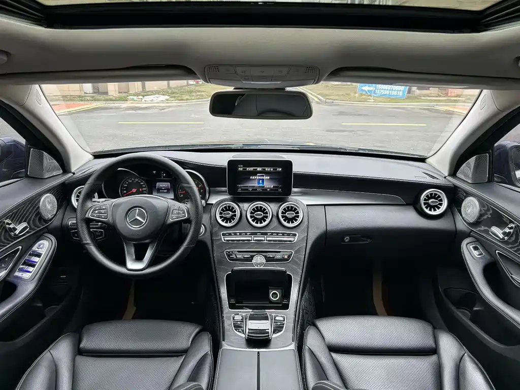Mercedes-Benz C-Class 2018 — фото 9