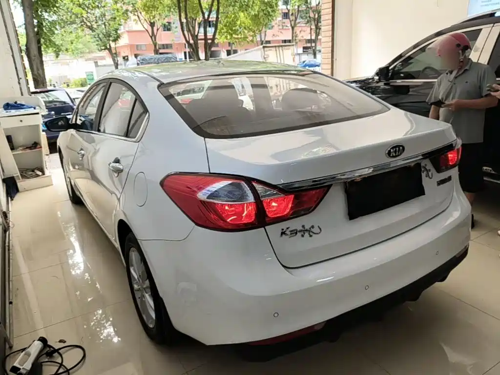 Kia K3 2016