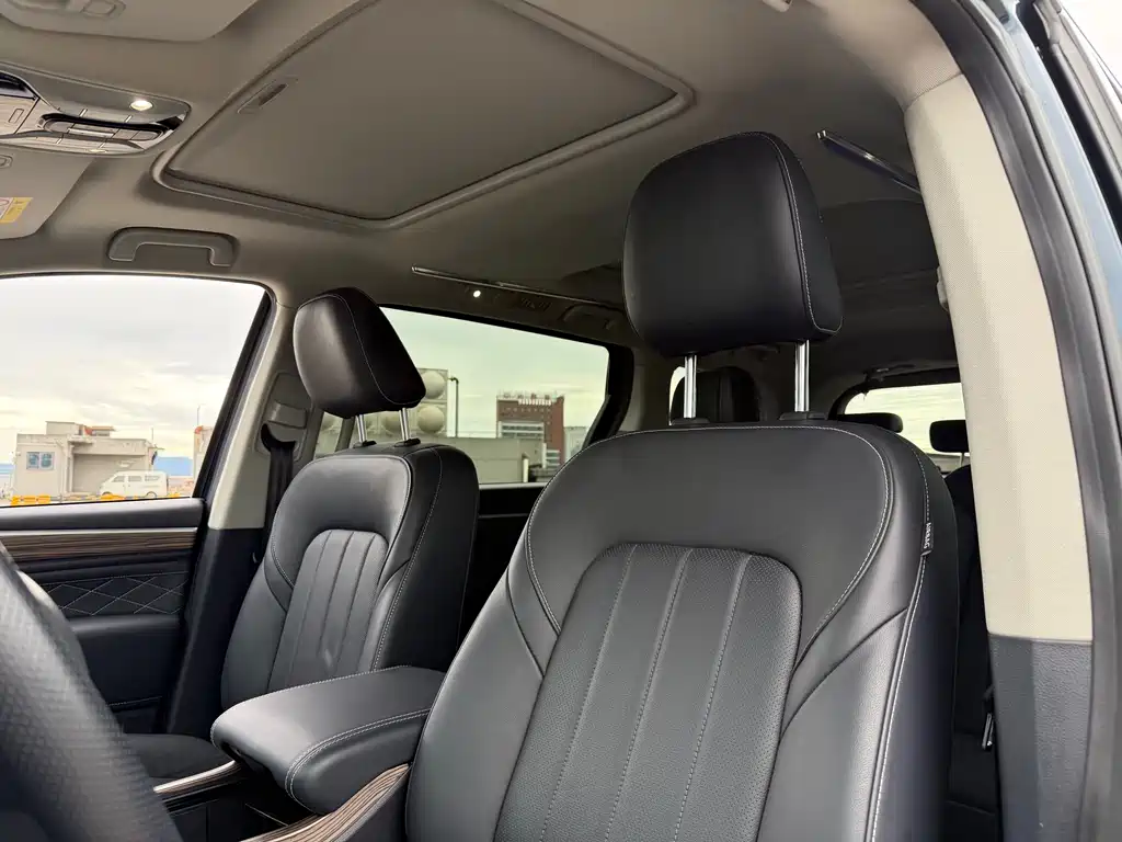 GAC Motor Trumpchi M8 2019 — фото 8