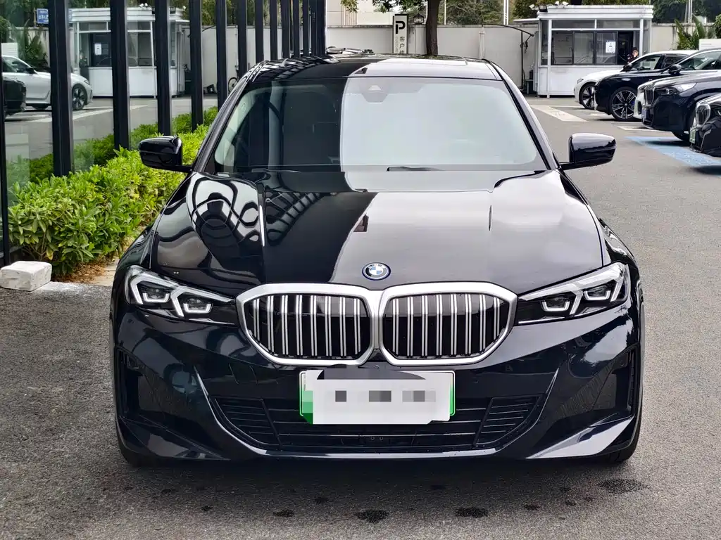 BMW i3 2022 — фото 2