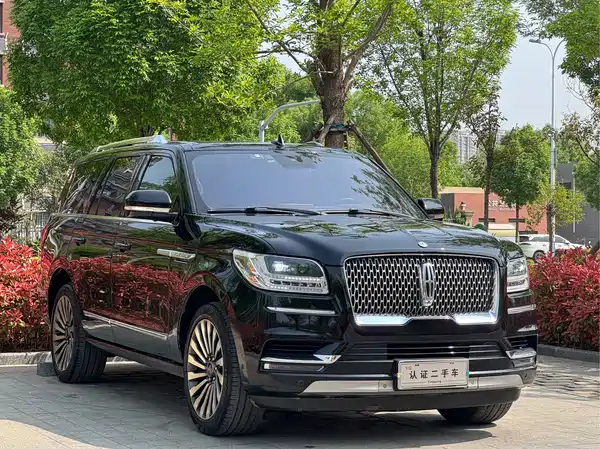 Lincoln Navigator 2020
