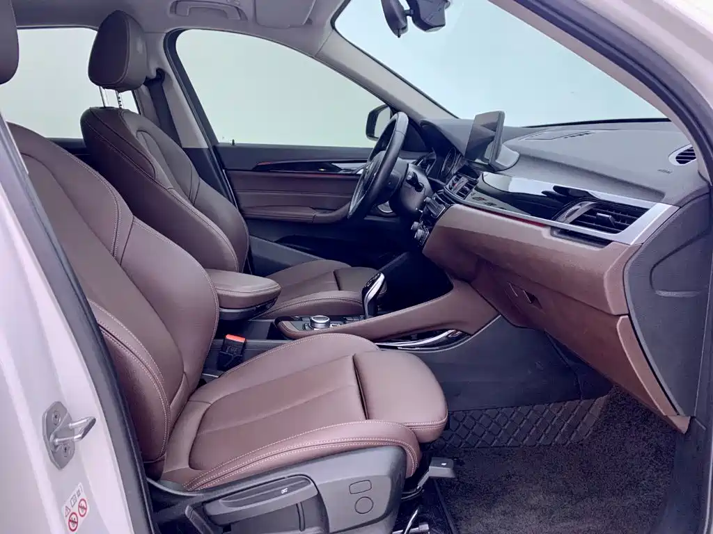BMW X1 2022 — фото 13
