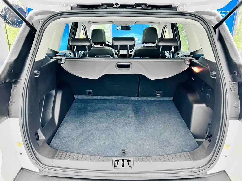 Ford Kuga 2019 — фото 23