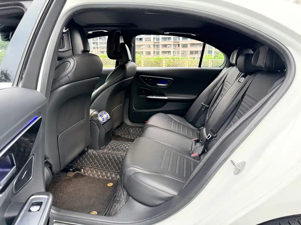 Mercedes-Benz C-Class 2022 — фото 10