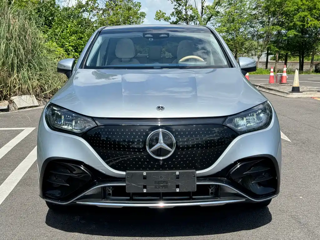 Mercedes-Benz EQE SUV 2023 — фото 2