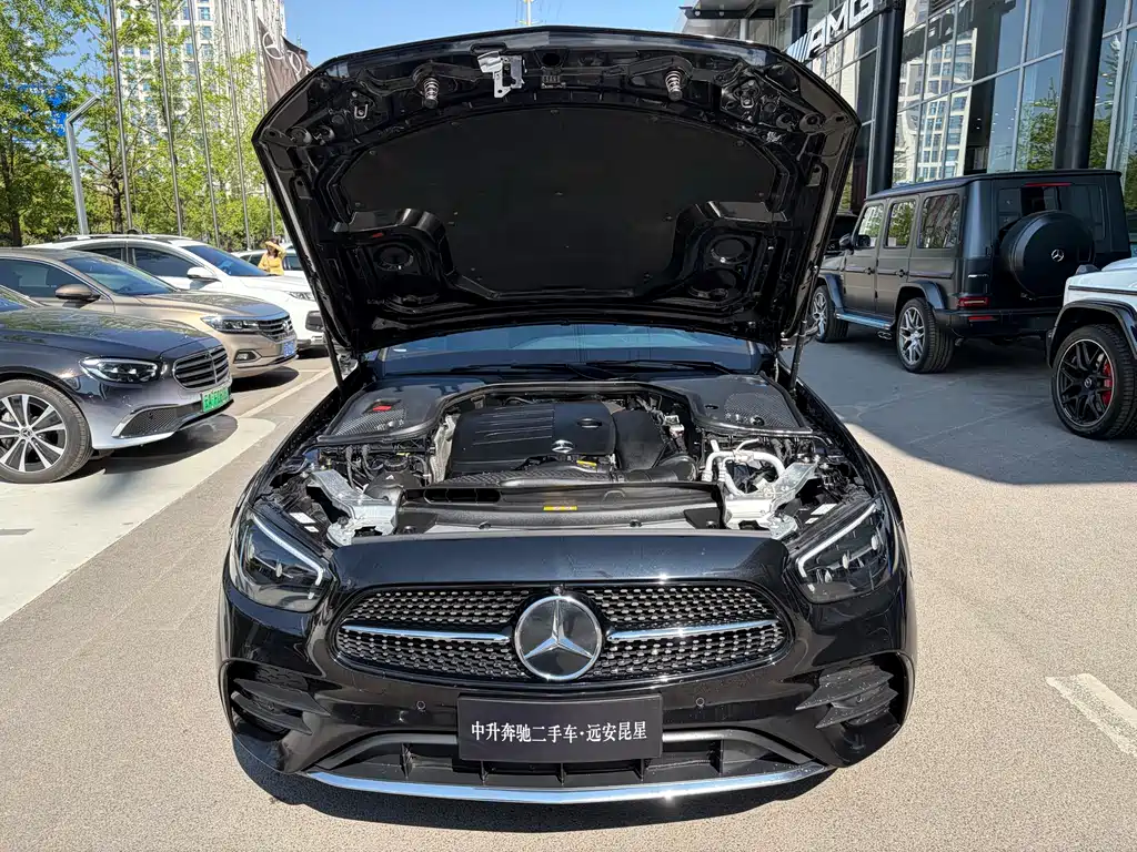 Mercedes-Benz E-Class 2022 — фото 13