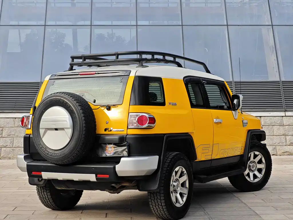 Toyota FJ Cruiser 2020 — фото 7
