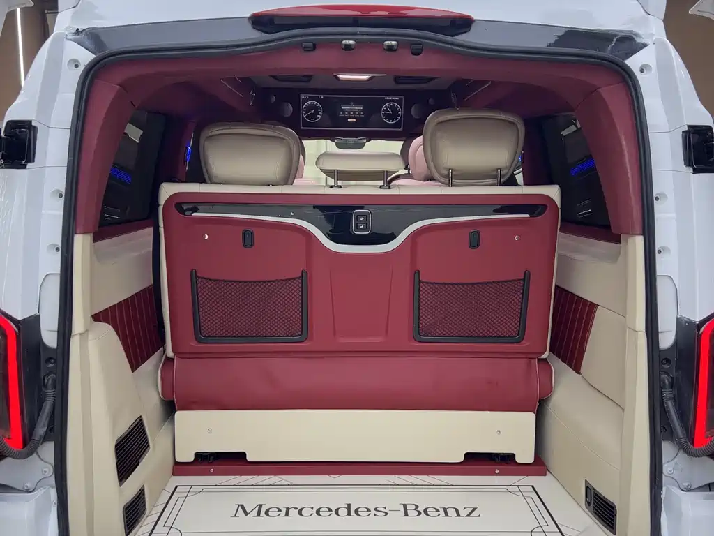 Mercedes-Benz Vito 2023 — фото 13