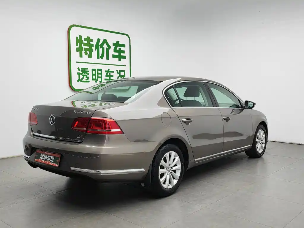 Volkswagen Magotan 2013