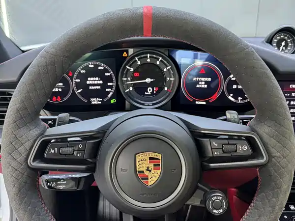 Porsche 911 2023